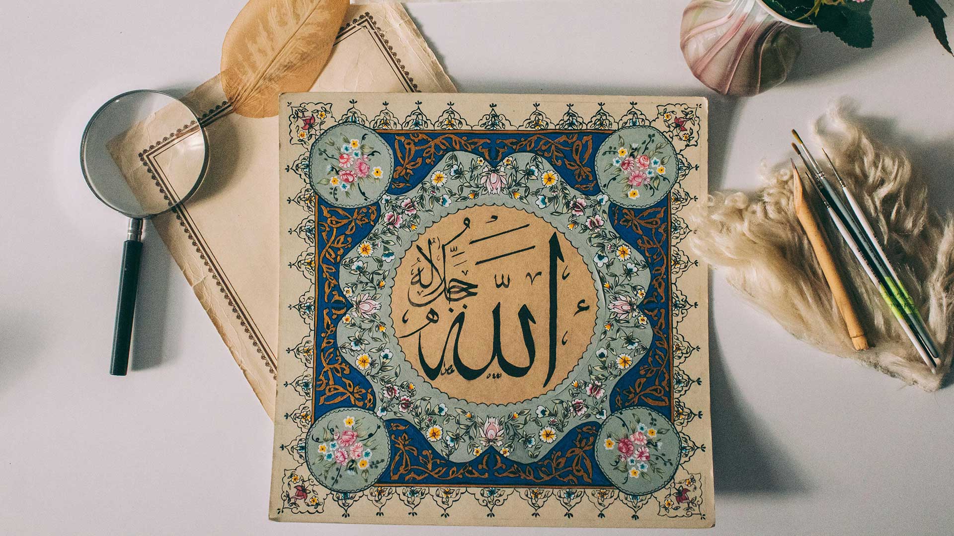 Kiswah home decor gift displayed as a meaningful housewarming present symbolizing faith and blessings.